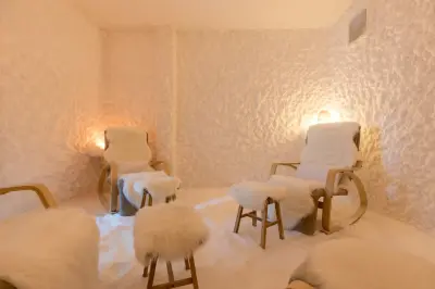New Body and Mind - Float Tanks & Halo Therapy